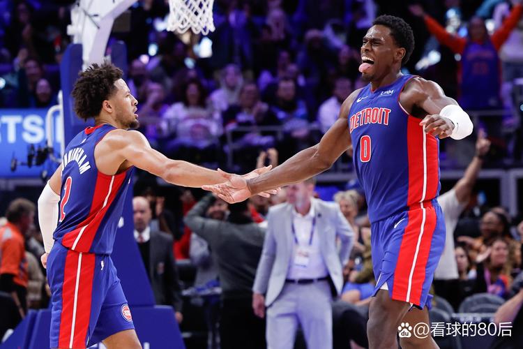 场均7分5篮板1盖帽！黄蜂官方宣布签下阿肯色大学中锋乔纳斯-艾杜