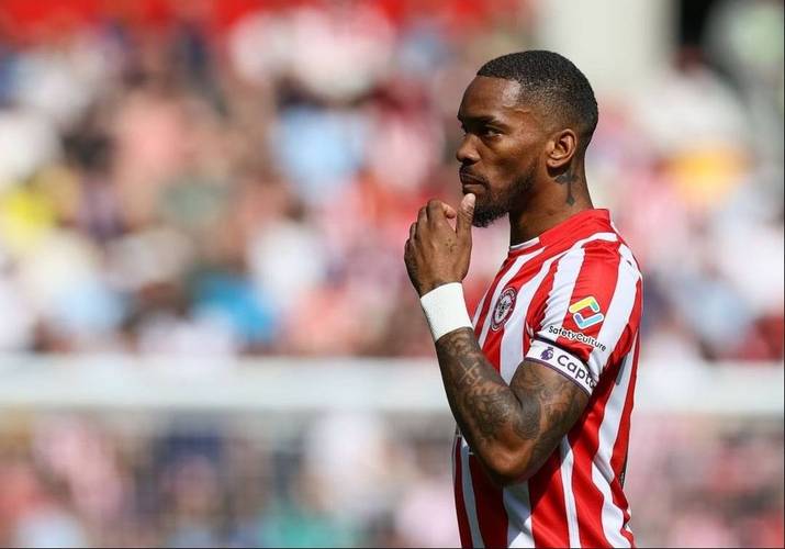 法尔克:热刺等英超球队有意弗拉霍维奇,拜仁的兴趣已经变淡