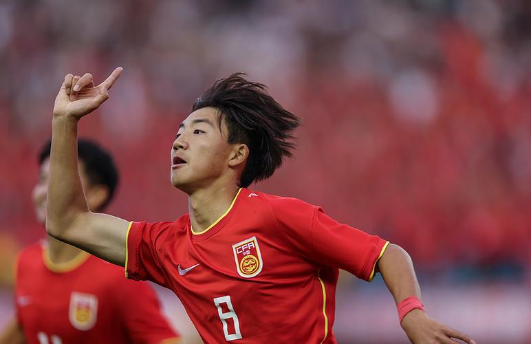 北青：邝兆镭、万项等5位留洋球员入选U16国足，卢琦政因故落选