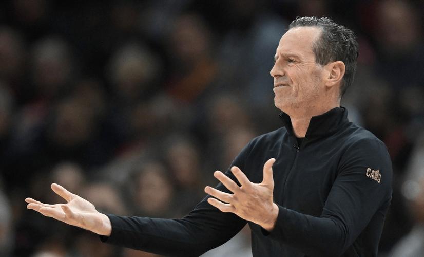 阿特金森:计划让加兰出战接下来的背靠背 但也要观察其比赛情况